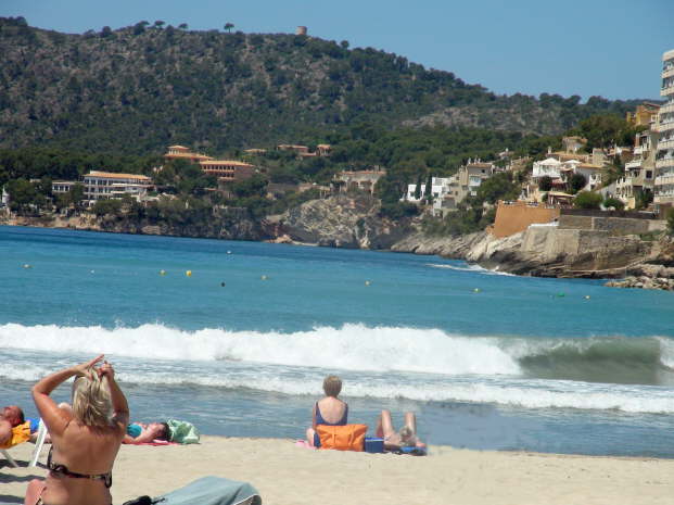 Blick von Peguera auf den Torre d'Andritxol